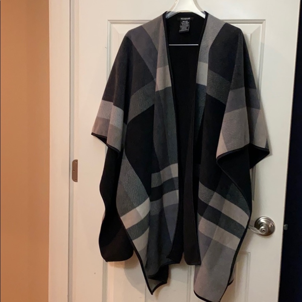 Thick Black and Tan shawl
